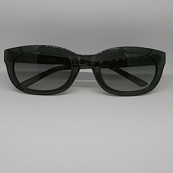 kate spade Accessories - Black let loose Kate Spade Saturday sunglasses